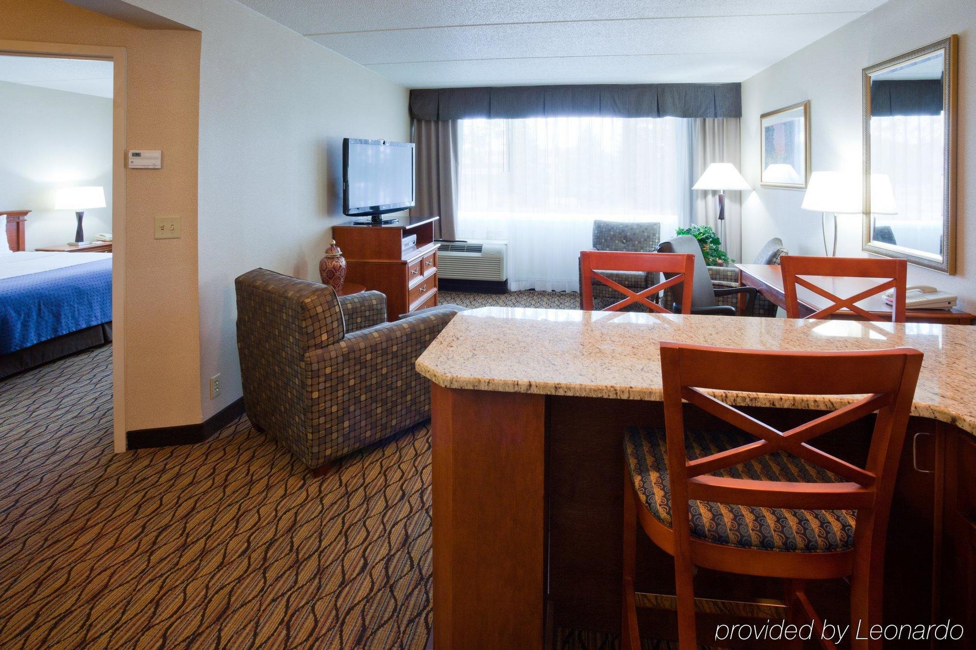 By Ihg Hotel Marquette
