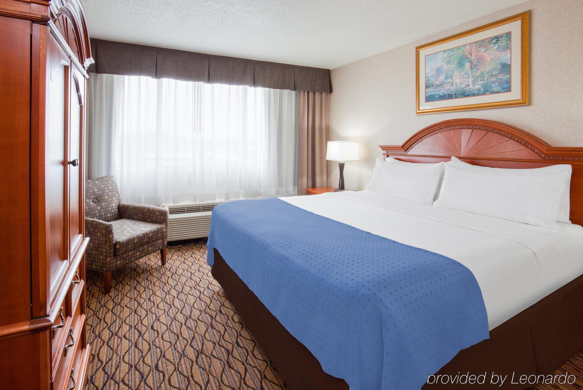Hotel By Ihg Marquette