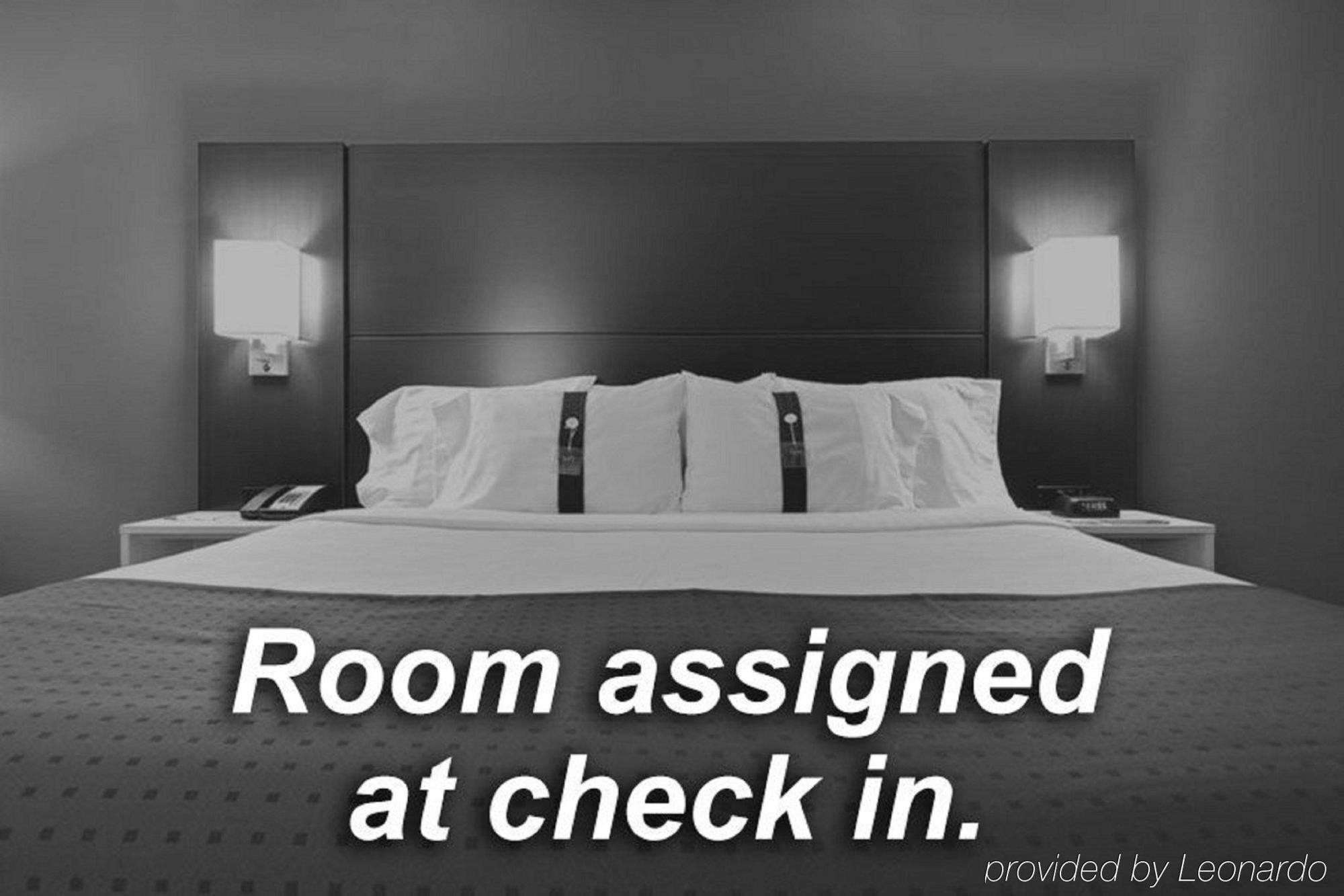 Hotel By Ihg Marquette