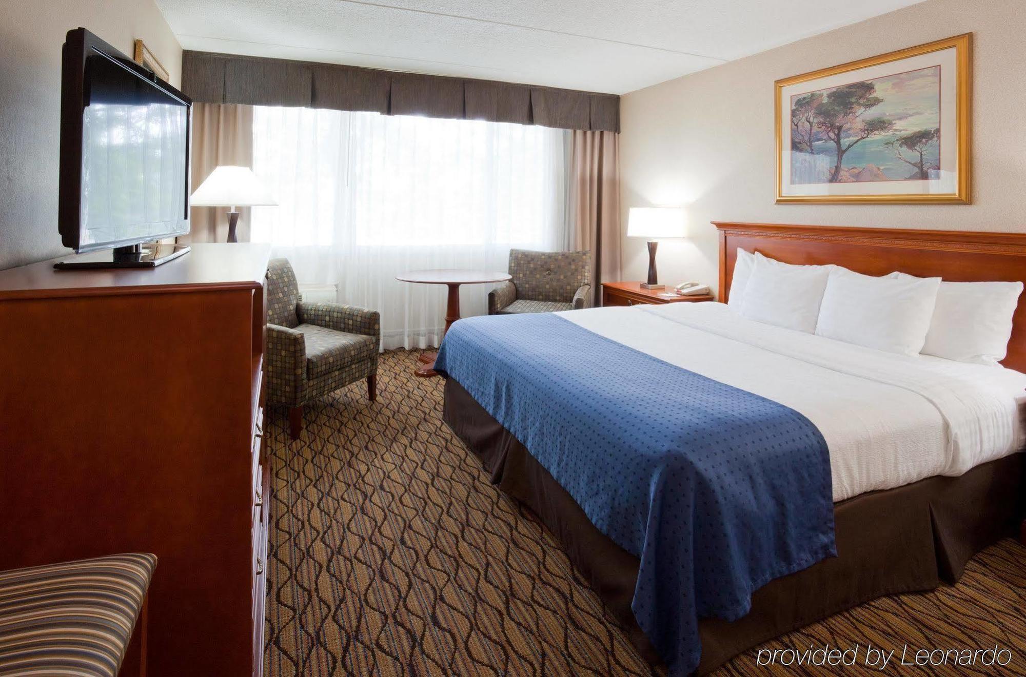 Hotel By Ihg